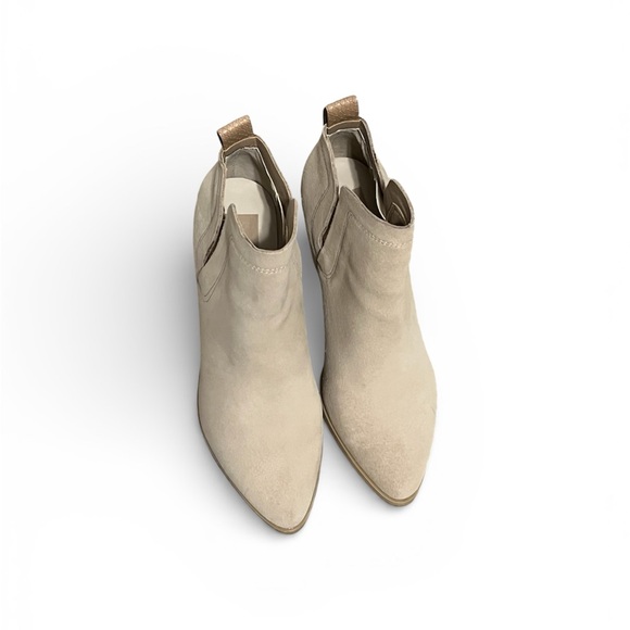 Dolce Vita Cream Ankle Booties - Picture 4 of 9